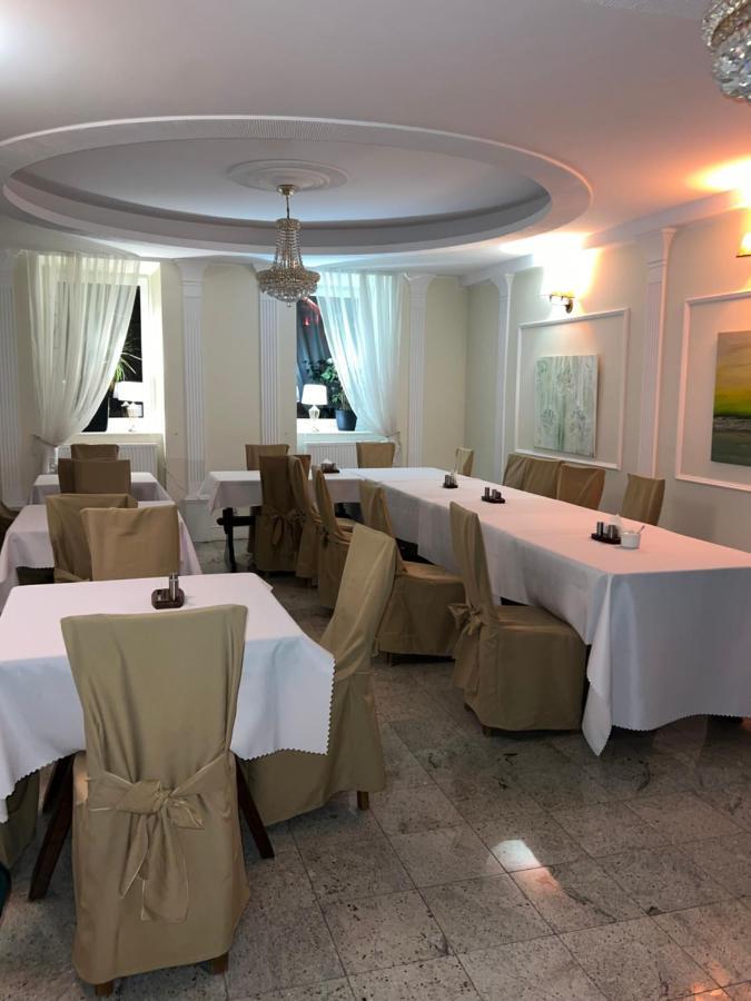 Gosciniec Asticus Bed and Breakfast Jarosław Esterno foto