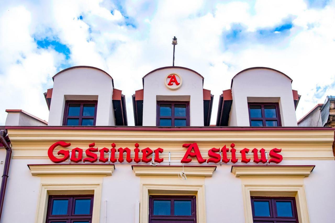 Gosciniec Asticus Bed and Breakfast Jarosław Esterno foto